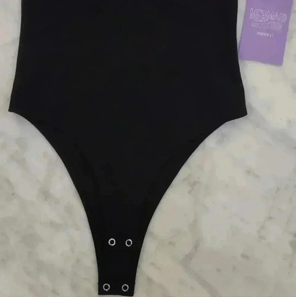 Sea Shell Black Body Suit ๐ - Picture 5 of 9